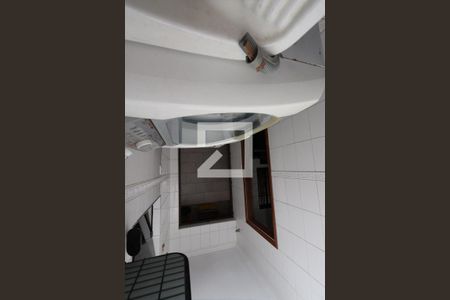 Casa à venda com 160m², 3 quartos e 2 vagasLavanderia