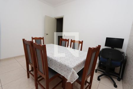 Casa à venda com 160m², 3 quartos e 2 vagasCopa