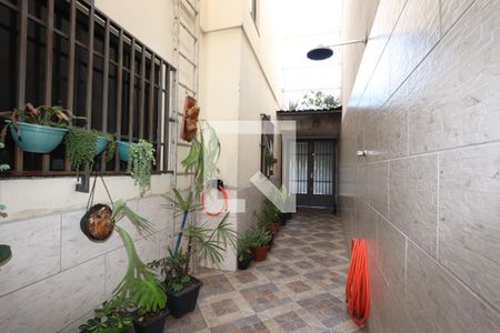 Casa à venda com 160m², 3 quartos e 2 vagasCorredor