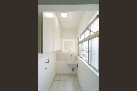 Apartamento à venda com 50m², 2 quartos e 1 vaga Apartamento à venda com 50m², 2 quartos e 1 vagaLavanderia