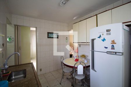 Apartamento à venda com 51m², 2 quartos e 1 vaga Apartamento à venda com 51m², 2 quartos e 1 vagaCozinha