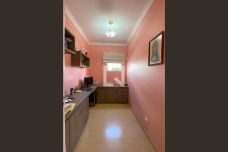 Casa de condomínio à venda com 320m², 4 quartos e 3 vagasEscritório