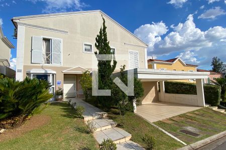 Casa de condomínio à venda com 320m², 4 quartos e 3 vagasFachada