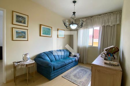 Casa de condomínio à venda com 320m², 4 quartos e 3 vagasSala de TV