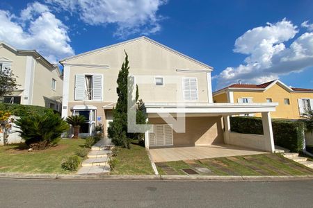 Casa de condomínio à venda com 320m², 4 quartos e 3 vagasFachada