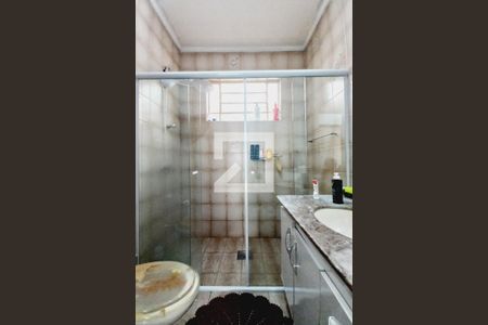 Casa à venda com 166m², 4 quartos e 4 vagasBanheiro