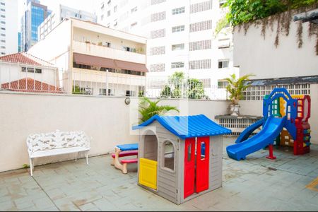 Apartamento à venda com 126m², 3 quartos e 1 vaga Apartamento à venda com 126m², 3 quartos e 1 vagaÁrea comum - Playground