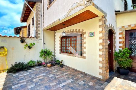 Casa à venda com 120m², 3 quartos e 1 vagaGaragem