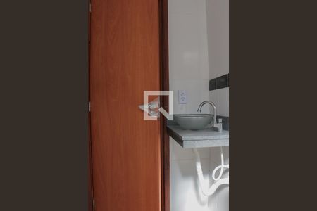 Casa à venda com 90m², 2 quartos e 2 vagasBanheiro