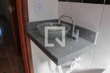 Casa à venda com 90m², 2 quartos e 2 vagasBanheiro