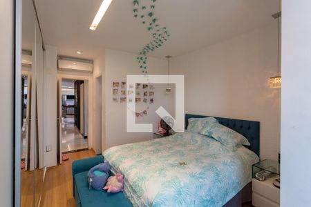 Apartamento à venda com 198m², 3 quartos e 3 vagas Apartamento à venda com 198m², 3 quartos e 3 vagasQuarto 3 - Suíte