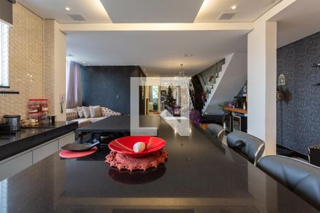 Apartamento à venda com 198m², 3 quartos e 3 vagas Apartamento à venda com 198m², 3 quartos e 3 vagasCozinha