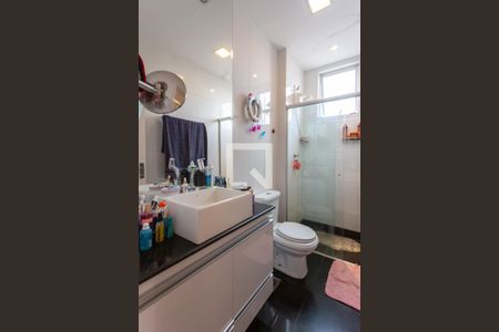 Apartamento à venda com 198m², 3 quartos e 3 vagas Apartamento à venda com 198m², 3 quartos e 3 vagasBanheiro da Suíte