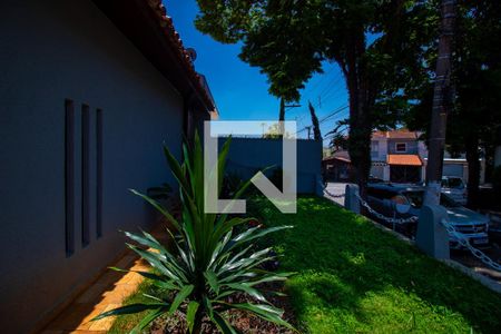 Casa à venda com 500m², 4 quartos e 2 vagas Casa à venda com 500m², 4 quartos e 2 vagasJardim Fachada