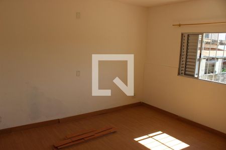 Quarto de casa para alugar com 1 quarto, 70m² em Vila Josefina, Jundiaí