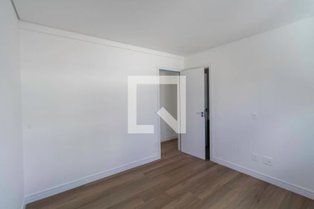 Apartamento à venda com 127m², 4 quartos e 3 vagas Apartamento à venda com 127m², 4 quartos e 3 vagasSuíte 2