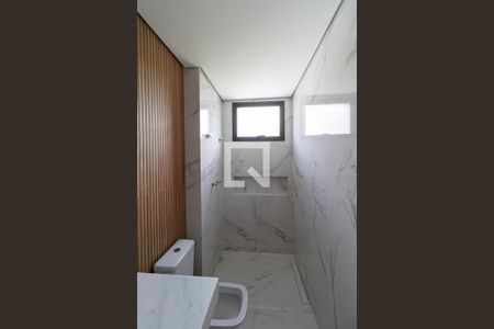 Apartamento à venda com 127m², 4 quartos e 3 vagas Apartamento à venda com 127m², 4 quartos e 3 vagasBanheiro da suíte 1