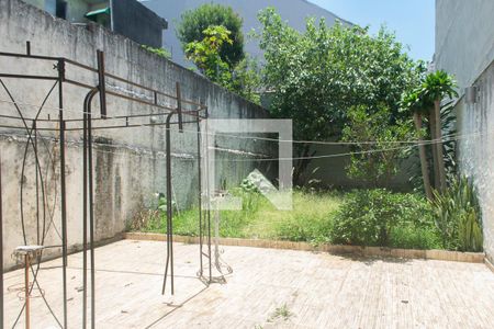 Casa à venda com 350m², 4 quartos e 3 vagas Casa à venda com 350m², 4 quartos e 3 vagasQuintal