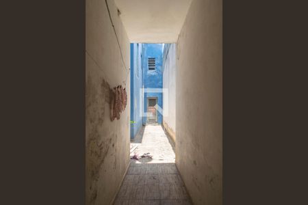 Casa à venda com 350m², 4 quartos e 3 vagas Casa à venda com 350m², 4 quartos e 3 vagasLateral