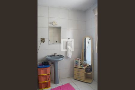 Casa à venda com 350m², 4 quartos e 3 vagas Casa à venda com 350m², 4 quartos e 3 vagasBanheiro Quarto 3