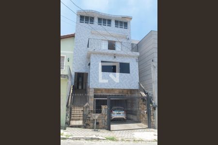 Casa à venda com 350m², 4 quartos e 3 vagas Casa à venda com 350m², 4 quartos e 3 vagasFachada