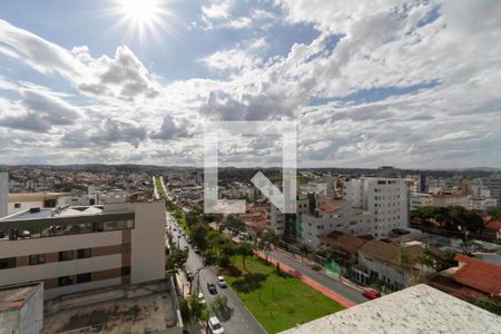 Apartamento à venda com 263m², 5 quartos e 4 vagas Apartamento à venda com 263m², 5 quartos e 4 vagasCobertura - Vista