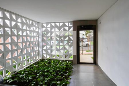 Apartamento à venda com 263m², 5 quartos e 4 vagas Apartamento à venda com 263m², 5 quartos e 4 vagasHall social