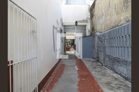 Casa à venda com 495m², 5 quartos e 2 vagasEntrada Casa 3