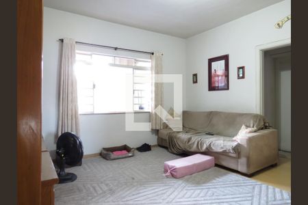 Casa à venda com 495m², 5 quartos e 2 vagasSala Casa 2