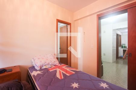 Casa à venda com 378m², 4 quartos e 2 vagasQuarto de serviço