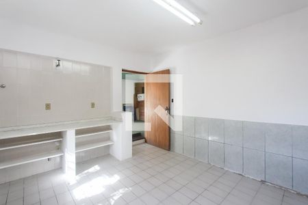 Casa à venda com 378m², 4 quartos e 2 vagasArea de serviço