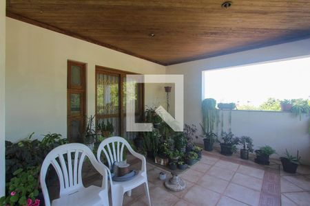 Casa à venda com 378m², 4 quartos e 2 vagasVaranda