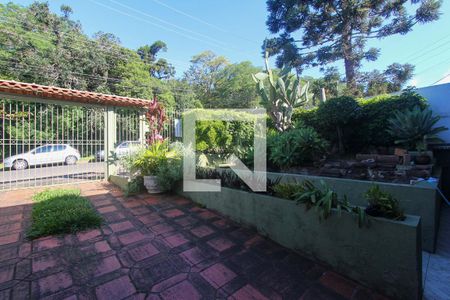 Casa à venda com 378m², 4 quartos e 2 vagasPatio