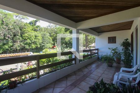 Casa à venda com 378m², 4 quartos e 2 vagasVaranda