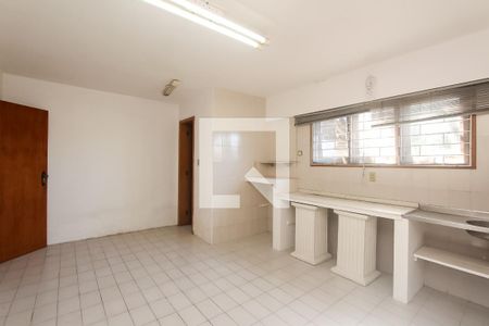 Casa à venda com 378m², 4 quartos e 2 vagasArea de serviço