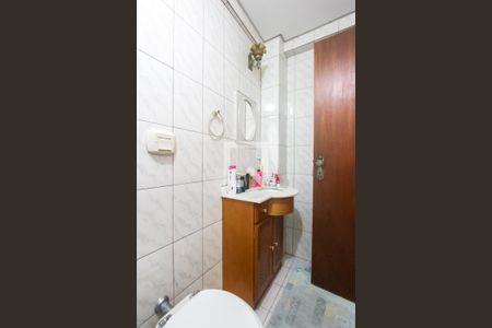 Casa à venda com 378m², 4 quartos e 2 vagasBanheiro de serviço