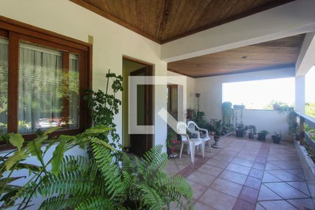 Casa à venda com 378m², 4 quartos e 2 vagasVaranda