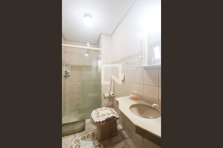 Casa à venda com 378m², 4 quartos e 2 vagasBanheiro social