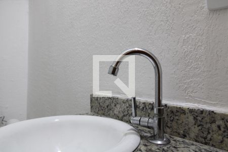 Casa de condomínio à venda com 130m², 3 quartos e 2 vagasLavabo