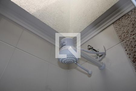 Casa de condomínio à venda com 130m², 3 quartos e 2 vagasBanheiro - chuveiro