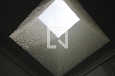 Casa de condomínio à venda com 130m², 3 quartos e 2 vagasBanheiro