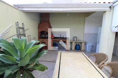 Casa à venda com 220m², 3 quartos e 5 vagasÁrea comum