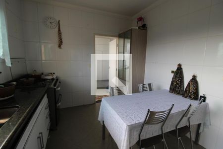 Casa à venda com 220m², 3 quartos e 5 vagasCozinha