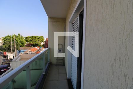 Casa à venda com 220m², 3 quartos e 5 vagasQuarto 3 - Varanda