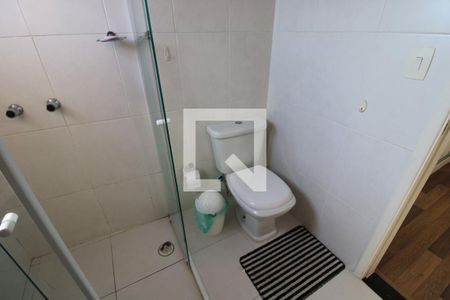 Casa à venda com 220m², 3 quartos e 5 vagasQuarto 1 - Banheiro