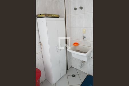 Apartamento à venda com 179m², 4 quartos e 2 vagas Apartamento à venda com 179m², 4 quartos e 2 vagasLavanderia