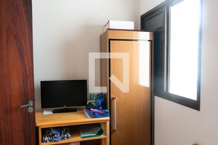 Apartamento à venda com 179m², 4 quartos e 2 vagas Apartamento à venda com 179m², 4 quartos e 2 vagasQuarto 2