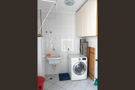 Apartamento à venda com 179m², 4 quartos e 2 vagas Apartamento à venda com 179m², 4 quartos e 2 vagasLavanderia