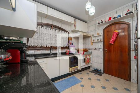 Casa à venda com 143m², 3 quartos e 2 vagas Casa à venda com 143m², 3 quartos e 2 vagasCozinha