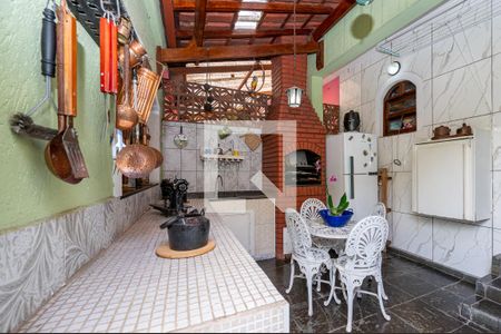 Casa à venda com 143m², 3 quartos e 2 vagas Casa à venda com 143m², 3 quartos e 2 vagasChurrasqueira